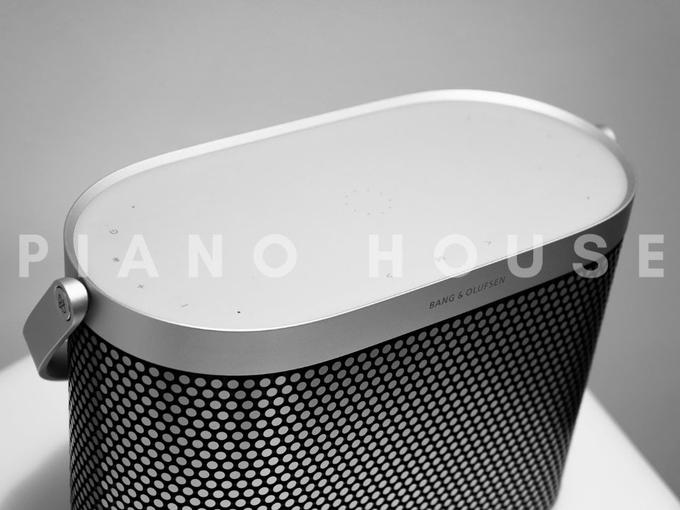 Cận cảnh Loa B&O Beosound A5 Spaced Aluminium (USED) tại Piano House